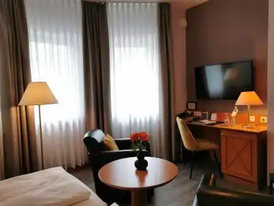 Alexa - 20
