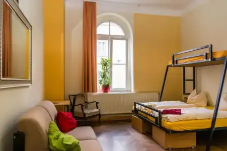 Opera Hostel - 3