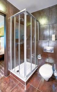 Moers van der Valk - 18