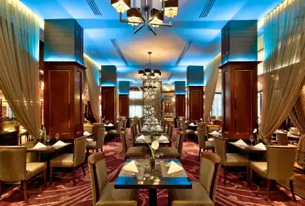 Radisson Suites Bangkok Sukhumvit - 24