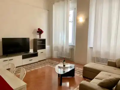 Regis Condo - 127