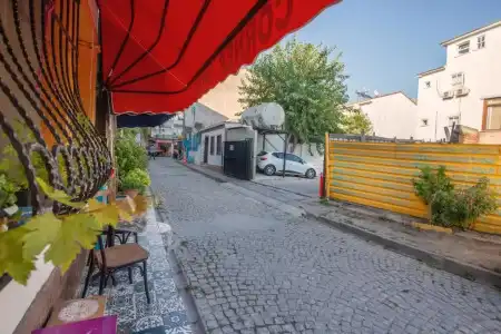 Sofia Corner - 42