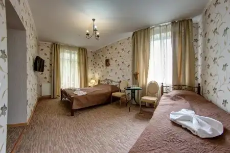 Sofia - 18