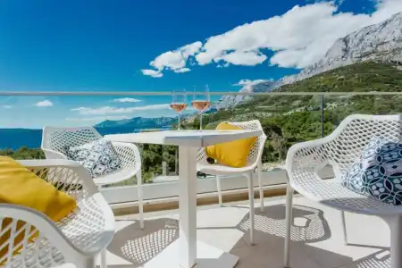 Romana Beach Apartments - 52