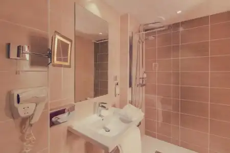 Best Western Plus Hôtel Richelieu - 75