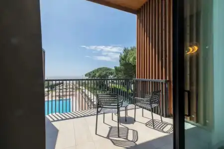 & Resort Gallia - 67