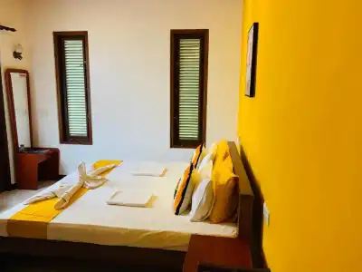 Sam's Guest House - 36