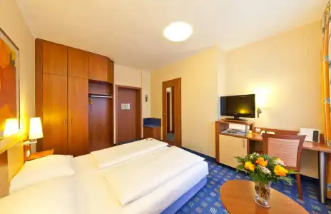Boulevard - 23