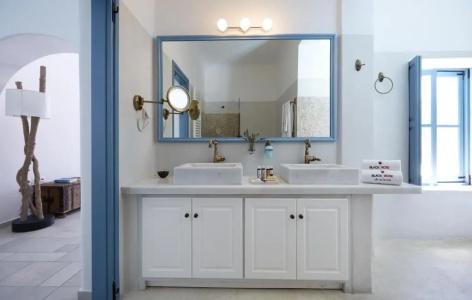 Black Rose Beach Suites - 110