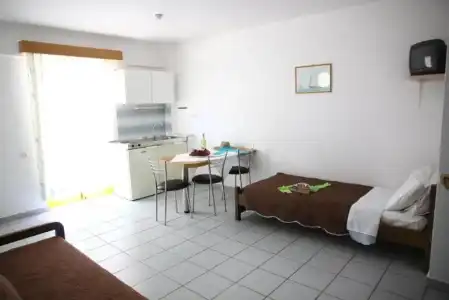 Acropolis Apartments - 19