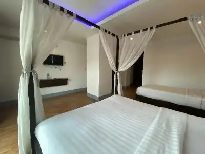 77 Patong & Spa - 235