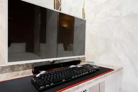 Busan Seomyeon YTT - 214