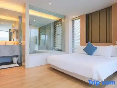 Balcony Seaside Sriracha & Serviced Apartments (SHA Extra Plus) - 186