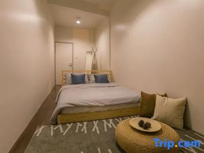 Chedi View Hostel & Rooftop Bar - 35