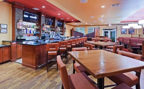DoubleTree by Hilton Houston Westchase - 21