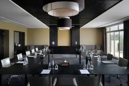 Address Montgomerie - 31