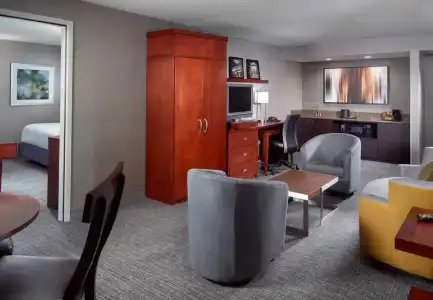Courtyard by Marriott Atlanta Buckhead - 3