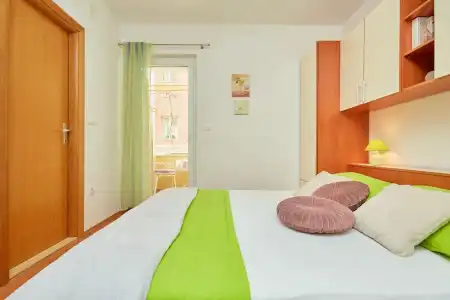 Apartments Zelic Tucepi - 101