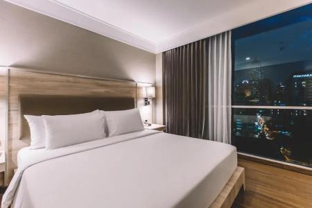 Adelphi Suites Bangkok - 122