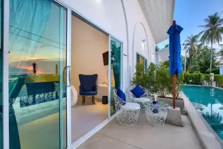 La Perle Luxury Boutique - 67