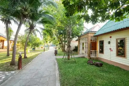 The Green Beach Resort - 101
