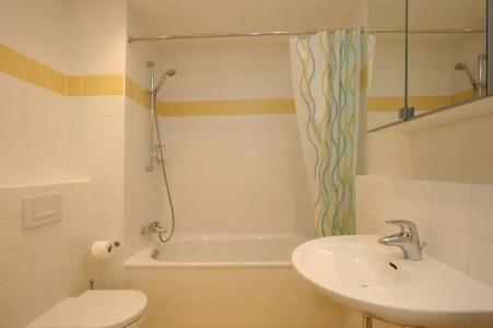 ApartAngel - 19