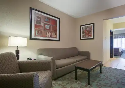Best Western Plus Eastgate Inn & Suites - 18