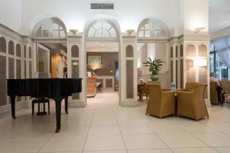 Hôtel Vacances Bleues Royal Westminster - 23