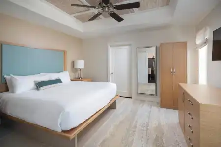 Waterline Villas & Marina, Autograph Collection - 51