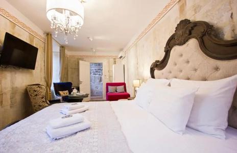 Plaza Marchi Old Town - Mag Quaint & Elegant Boutiques - 146