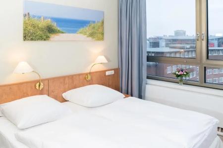 Astor Kiel by Campanile - 60