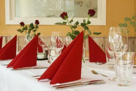 Duckys Restaurant Events - 18