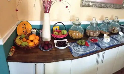 Palms Bed & Breakfast - 6