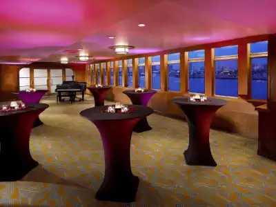 The Queen Mary - 16