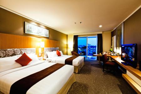 Royal Princess Larn Luang - 27