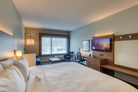 Holiday Inn Express & Suites Charlotte - South End by IHG - 27
