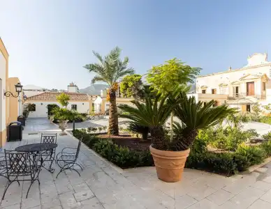 Villa del Gattopardo Suites & Spa - 9