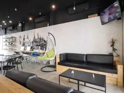 The Cube Hostel Silom - 20