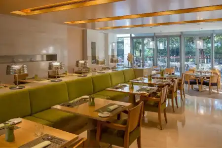 Park Rotana Abu Dhabi - 17