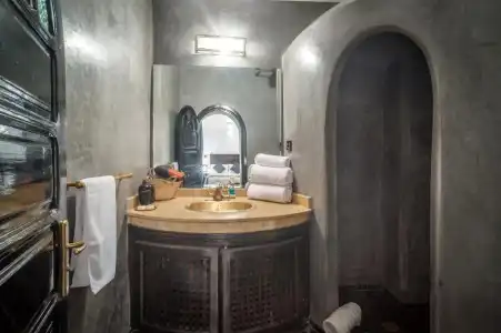 Riad Aliya - 46