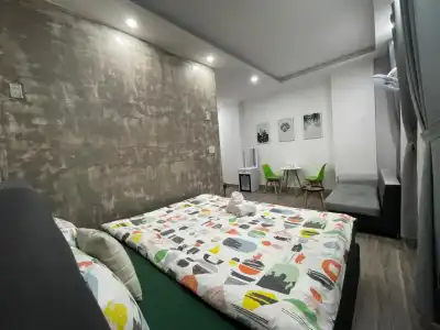 Lucas Inn - 73