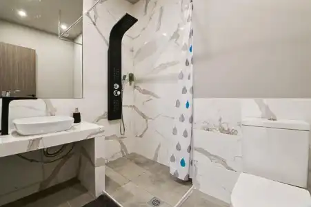 Thisean Modern Suites By Athens Stay - 53