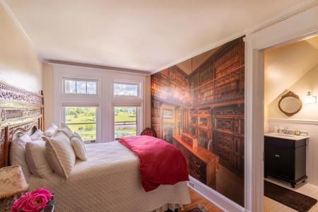 Wilburton Inn - 84