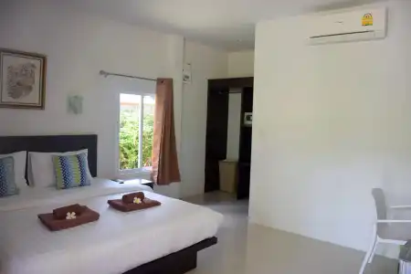 Baan Longhaad - 4