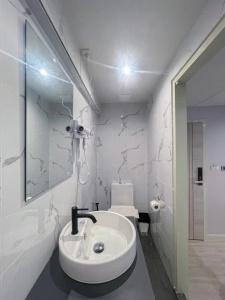 W 21 Bangkok - 34