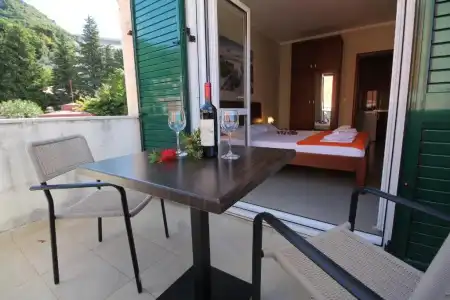 Guest House Villa Pastrovka - 33