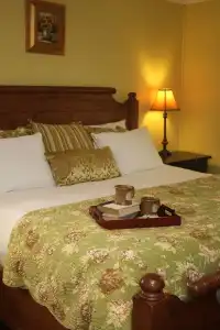 Hillwinds Inn - 42