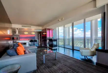 Beautiful Palms Place Suite - 2