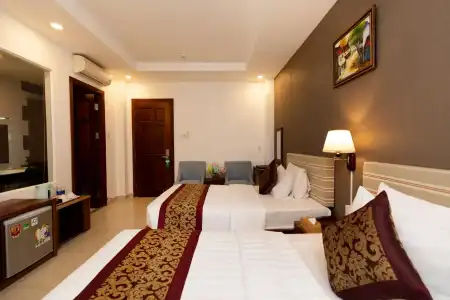 Nam Hai by OYO Rooms - 3