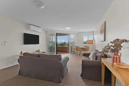 The Oasis Apartments - 13